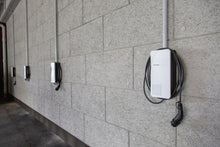 Laadige pilt galerii vaatesse, Loxone Wallbox 11kW 16A Air